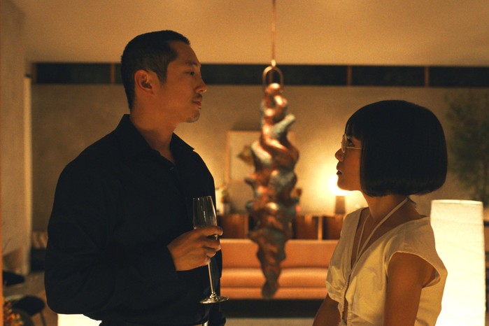 Steven Yeun as Danny and Ali Wong as Amy in Beef.