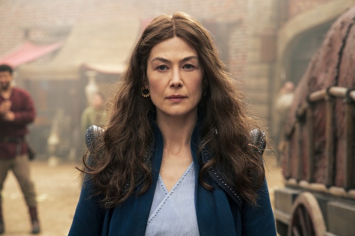 Rosamund Pike as Moiraine in The Wheel of Time