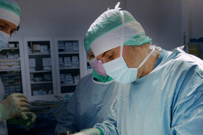 Bad_Surgeon_Love_Under_the_Knife_Season_1_S1_E1_00_19_12_06 Paolo Macchiarini. Netflix